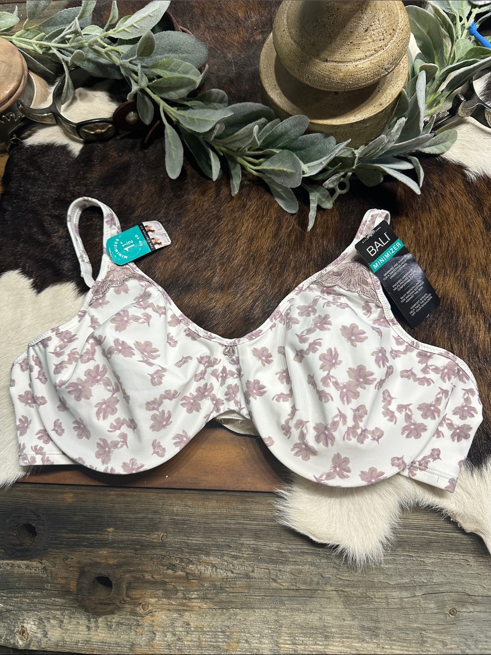 NWT Bali purple Floral Underwire Bra in White Base